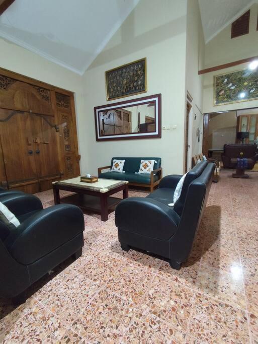 Niki Mawon Homestay Kejayan Exteriör bild