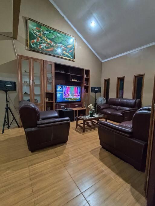 Niki Mawon Homestay Kejayan Exteriör bild